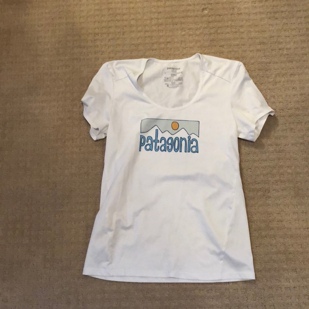 Patagonia Silk Weight Capilene T Shirt Small